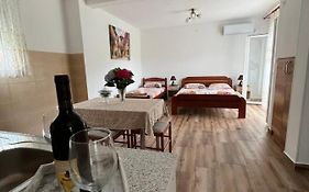 Apartment Kovach Kuti